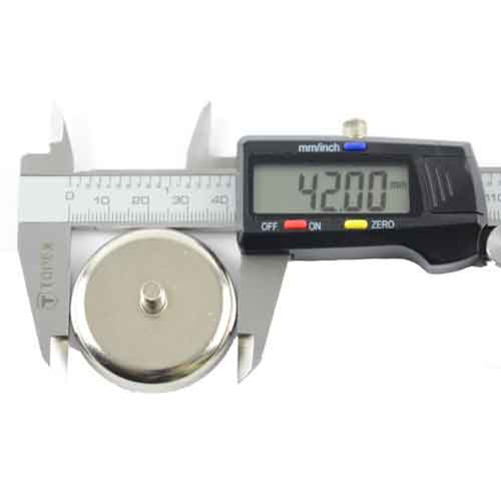 Магніт в корпусі з зовнішнім різьбленням С42